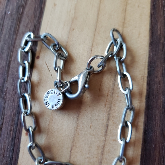 Hello Kitty Leo Zodiac chain link bracelet - Picture 4 of 11